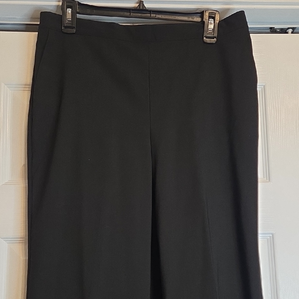 Alfred Dunner Black Pull-On Petite Pants